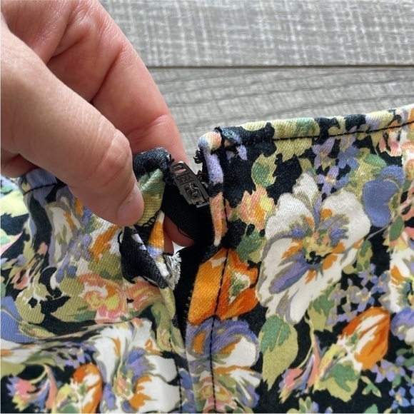 Wild Fable Size 4 Floral High-Waisted Mini Skirt. - Picture 7 of 7